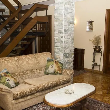 Casa De 6 En Abejar, Con Jardin Cerrado Cubilla